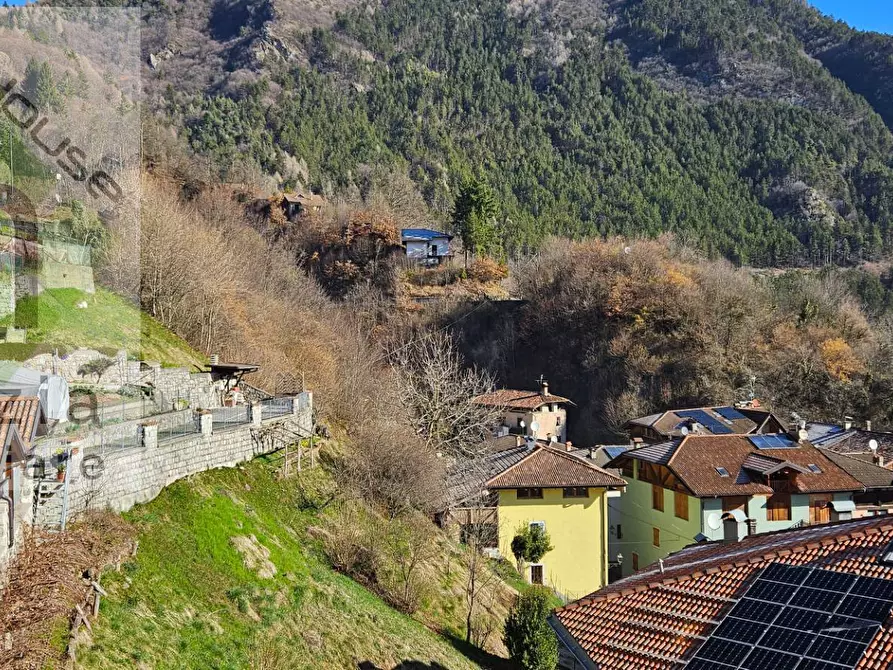Immagine 8 di Casa semindipendente in vendita  in VIA BRIGATA LUPI a Castel Condino