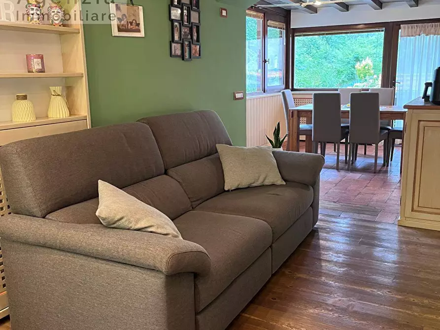 Immagine 2 di Appartamento in vendita  in vai San Valentino 43 a Bagolino