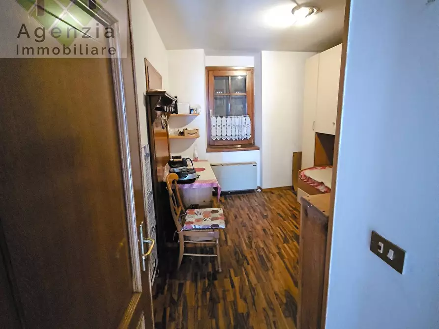 Immagine 10 di Casa semindipendente in vendita  in via 4 Novembre a Storo