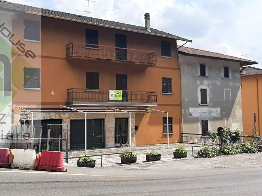 Immagine 2 di Casa semindipendente in vendita  in via Caduti 210 a Bagolino