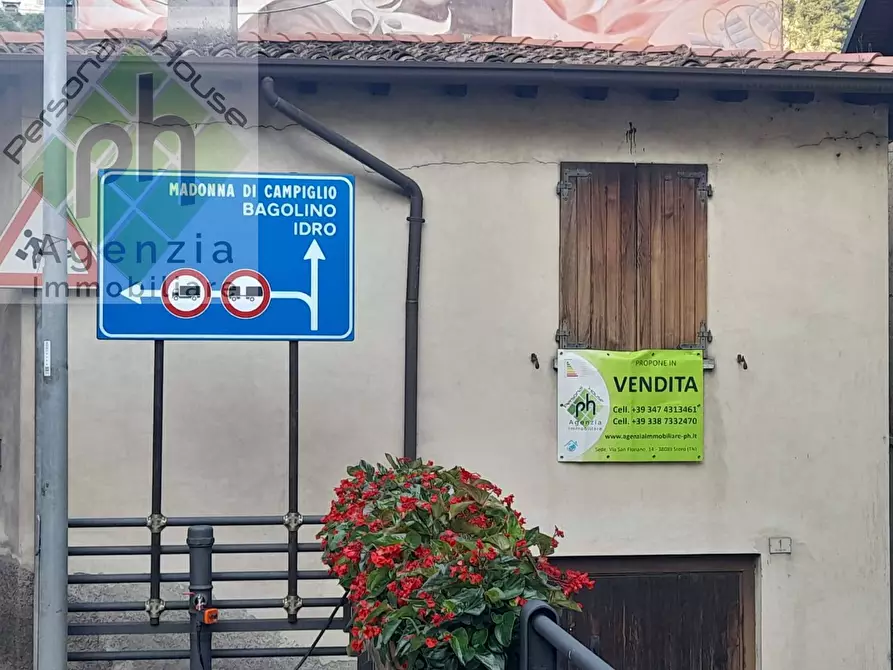 Immagine 3 di Box auto in vendita  in via Nazionale snc a Anfo