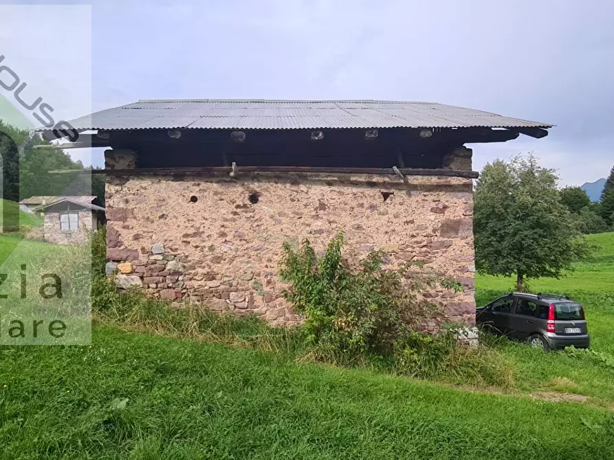 Immagine 3 di Casa indipendente in vendita  a Castel Condino