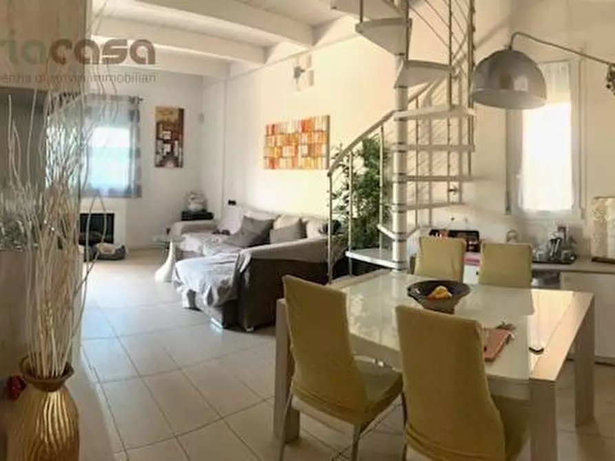 Immagine 1 di Appartamento in vendita  in Via Briolini a Rimini