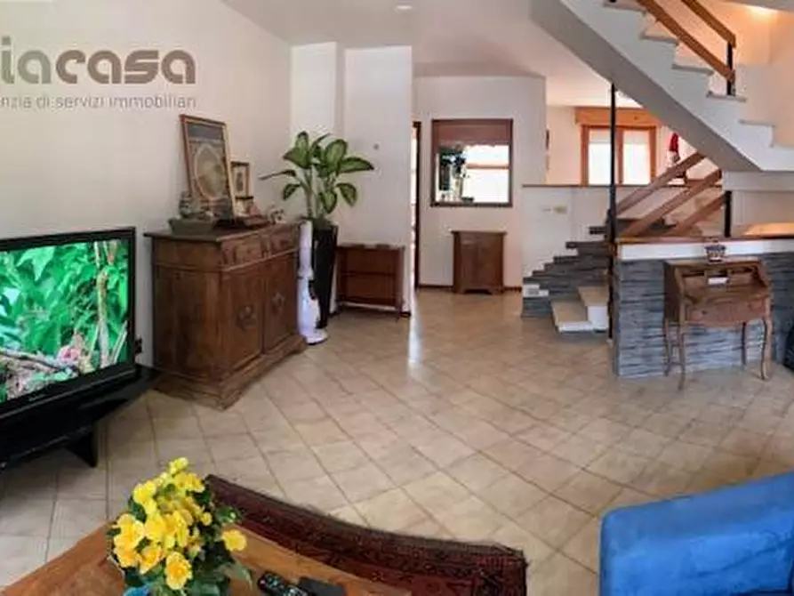 Immagine 9 di Villetta a schiera in vendita  in via montescudo a Coriano