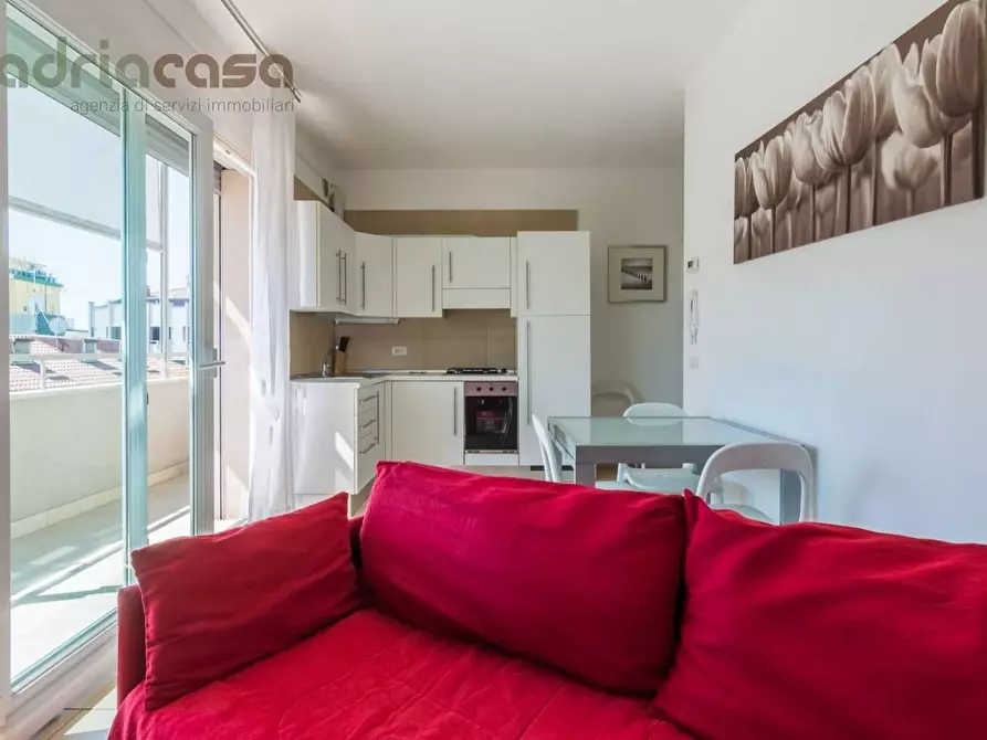 Immagine 2 di Appartamento in vendita  in via vittorio veneto a Gabicce Mare