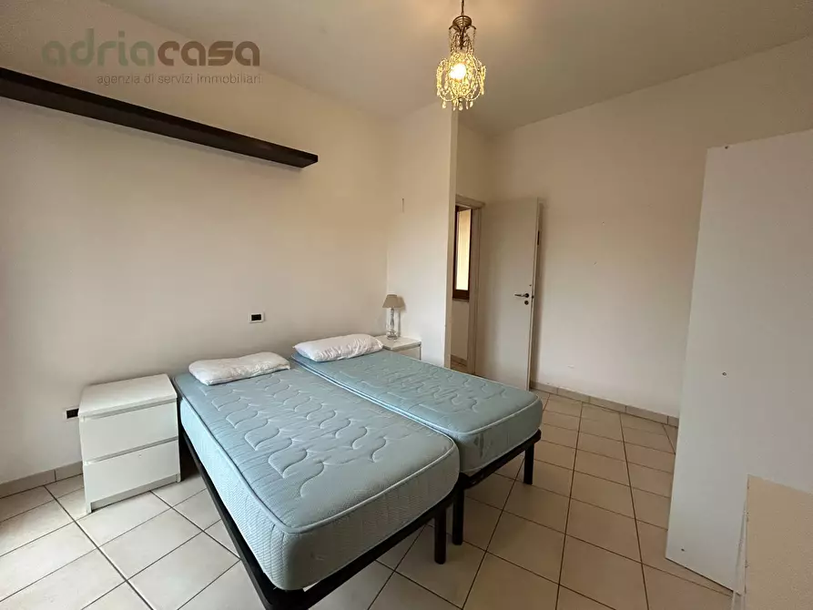 Immagine 10 di Appartamento in vendita  in Viale Po' a Riccione