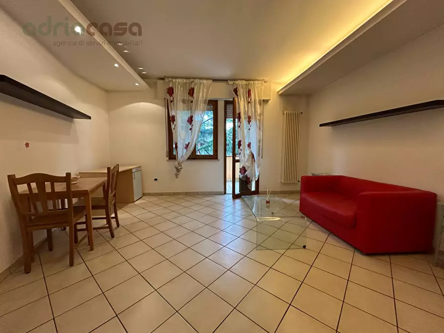 Immagine 4 di Appartamento in vendita  in Viale Po' a Riccione