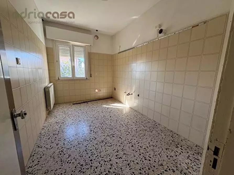 Immagine 2 di Appartamento in vendita  in Via Venezia a Riccione