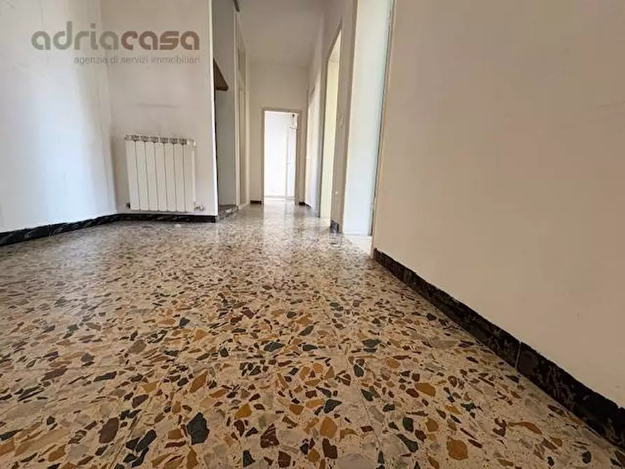Immagine 7 di Appartamento in vendita  in Via Venezia a Riccione