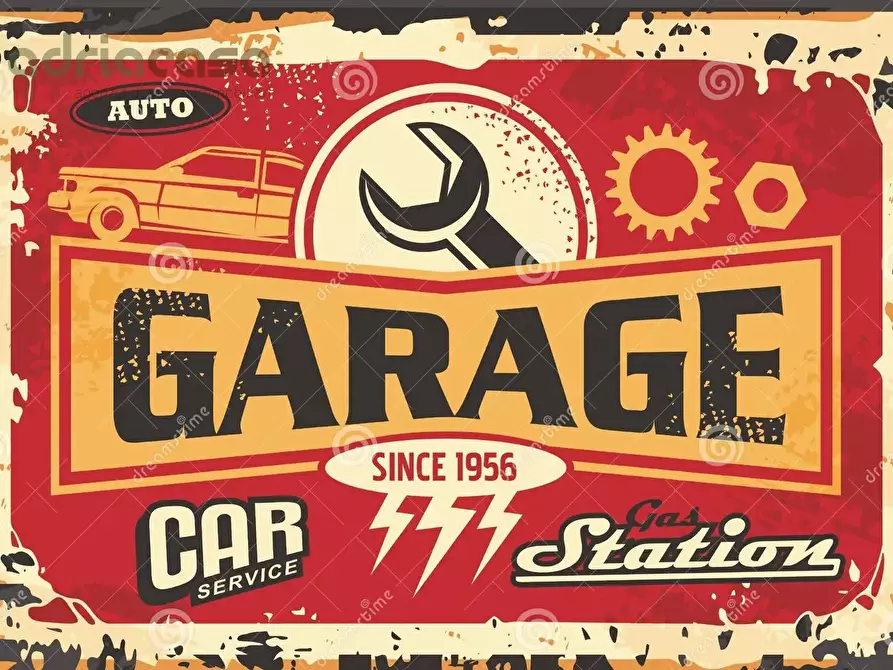 Immagine 1 di Box auto in affitto  in Via Martinelli a Riccione