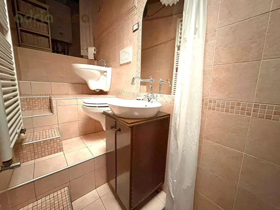 Immagine 8 di Appartamento in vendita  in Via Roma a Misano Adriatico