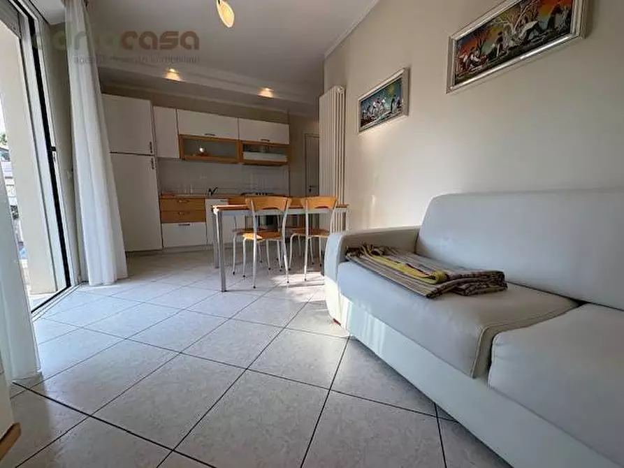 Immagine 2 di Appartamento in vendita  in via trento trieste a Riccione