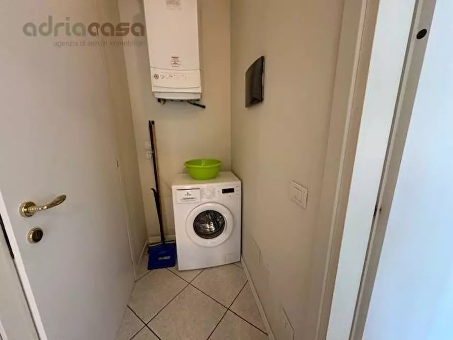 Immagine 16 di Appartamento in vendita  in via trento trieste a Riccione