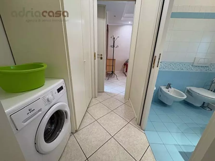 Immagine 11 di Appartamento in vendita  in viale trento trieste a Riccione