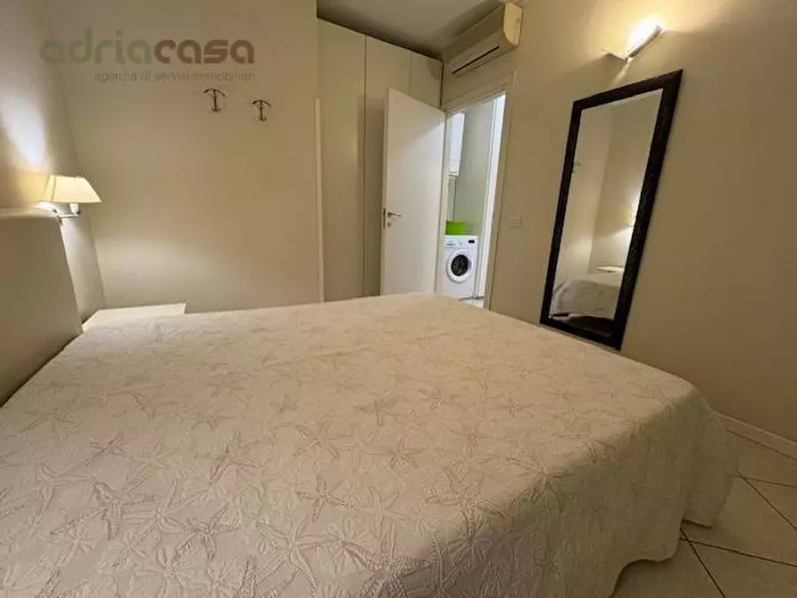 Immagine 9 di Appartamento in vendita  in viale trento trieste a Riccione