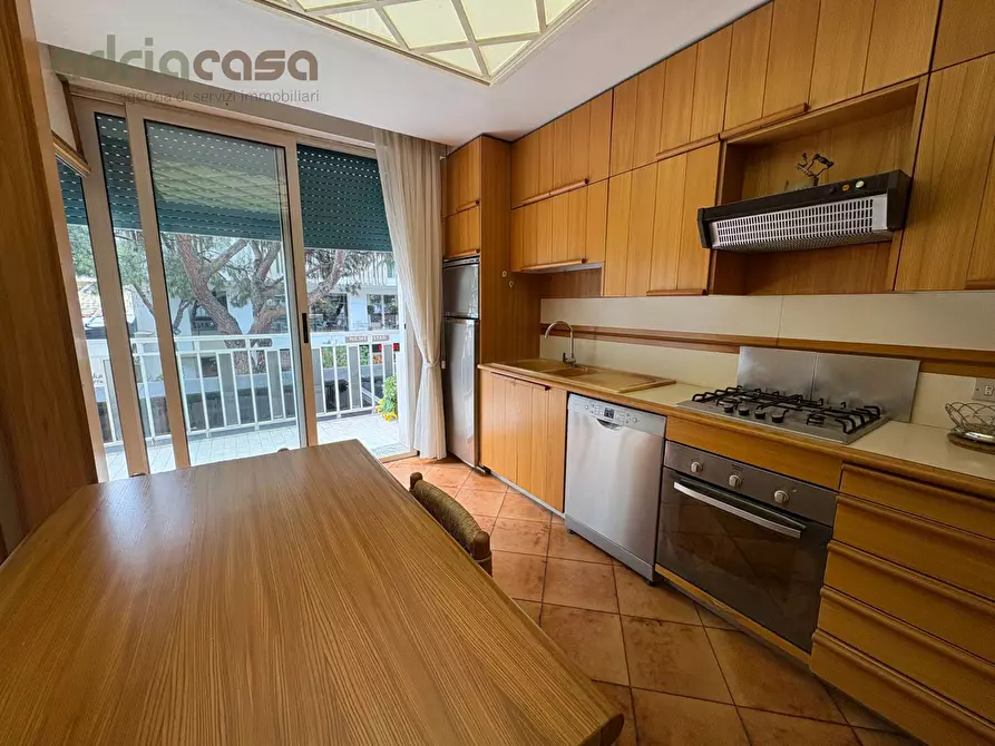 Immagine 4 di Appartamento in vendita  in viale ceccarini a Riccione