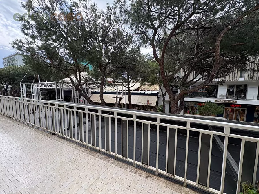 Immagine 7 di Appartamento in vendita  in viale ceccarini a Riccione