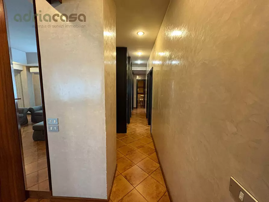 Immagine 12 di Appartamento in vendita  in viale ceccarini a Riccione