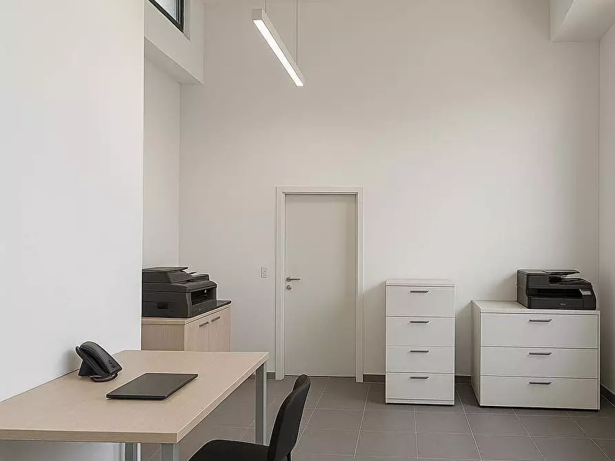 Immagine 2 di Ufficio in vendita  in via flaminia a Rimini