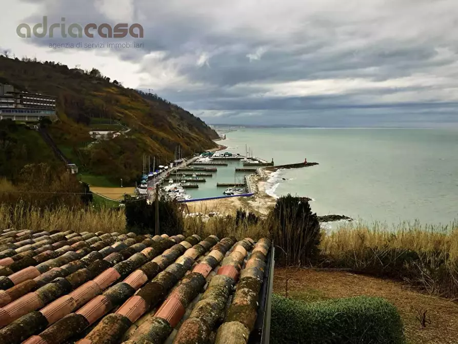 Immagine 8 di Appartamento in vendita  in via vallugola a Gabicce Mare