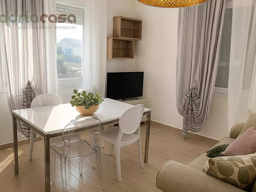 Immagine 3 di Appartamento in vendita  in via donizetti a Riccione