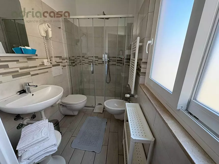 Immagine 5 di Appartamento in affitto  in via perosi a Riccione