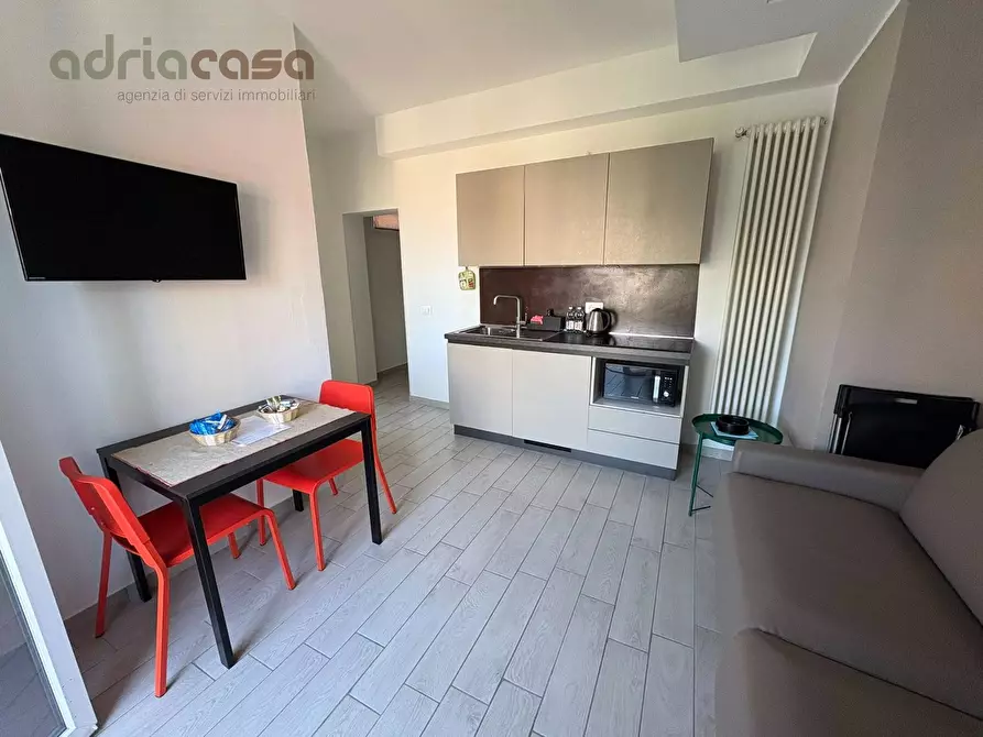 Immagine 2 di Appartamento in affitto  in via perosi a Riccione