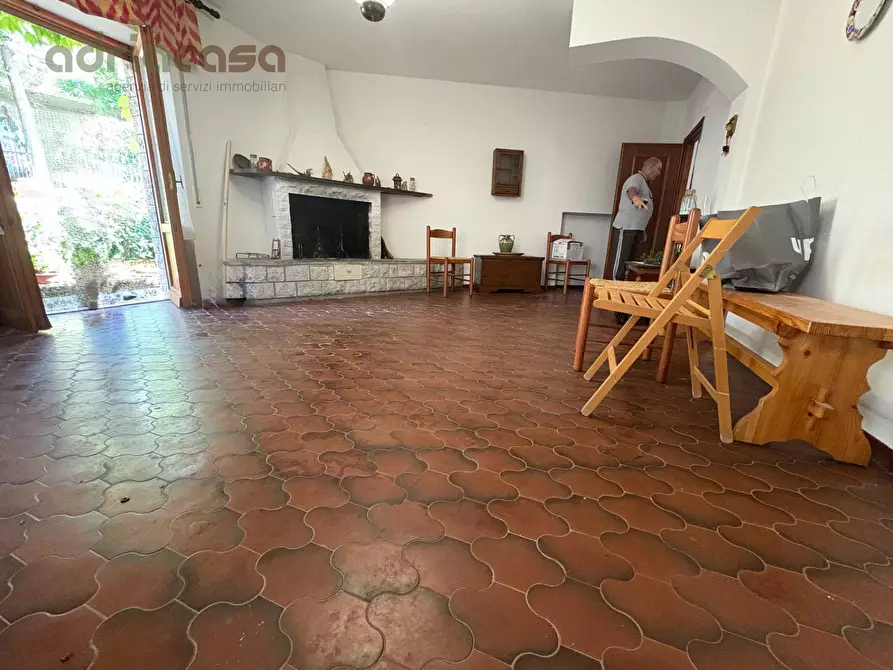 Immagine 7 di Villa in vendita  in via roma a Montecopiolo