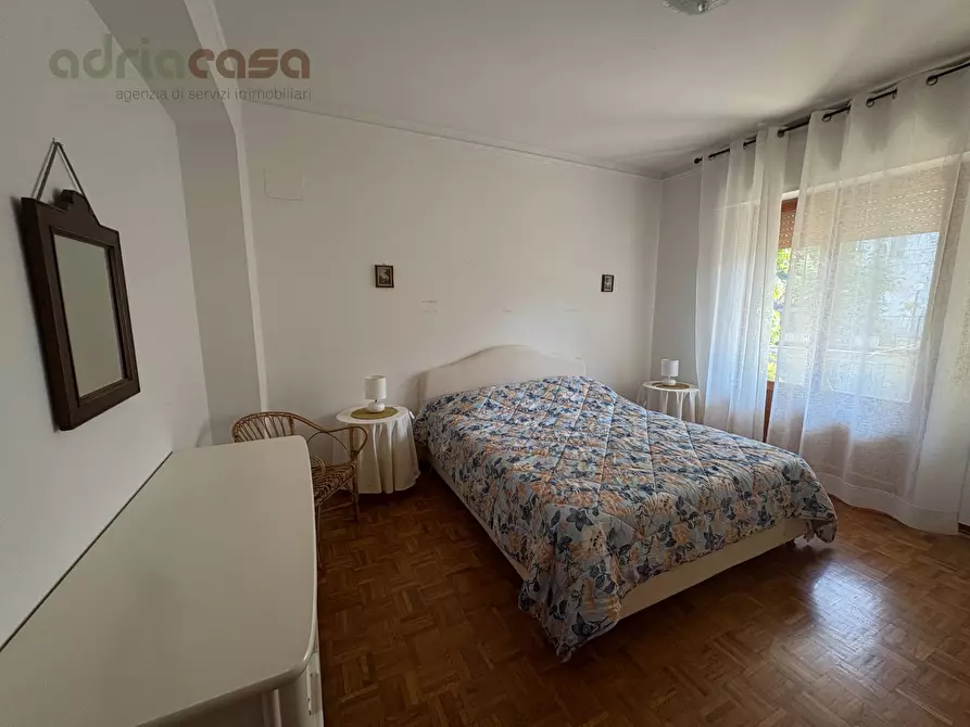 Immagine 9 di Villa in vendita  in via roma a Montecopiolo