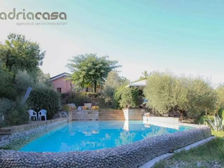 Immagine 5 di Villa in vendita  in Via Fontacce a Misano Adriatico