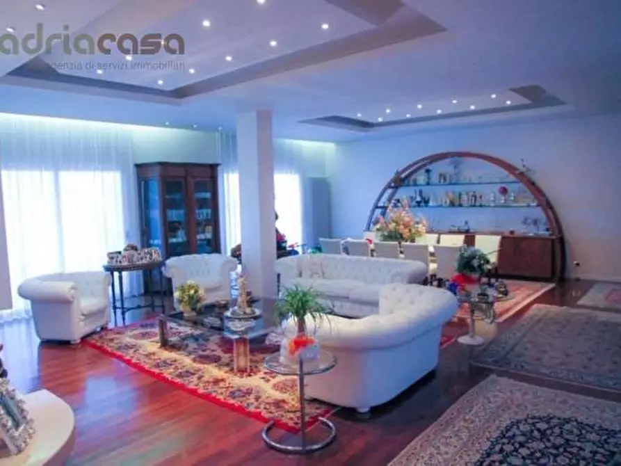 Immagine 10 di Villa in vendita  in Via Fontacce a Misano Adriatico