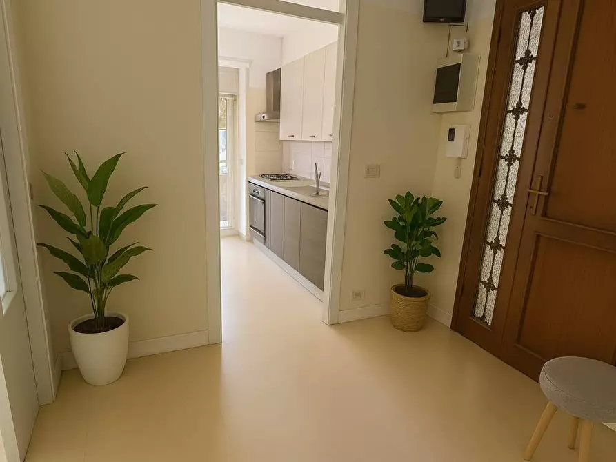 Immagine 3 di Appartamento in vendita  in Viale Gramsci a Misano Adriatico