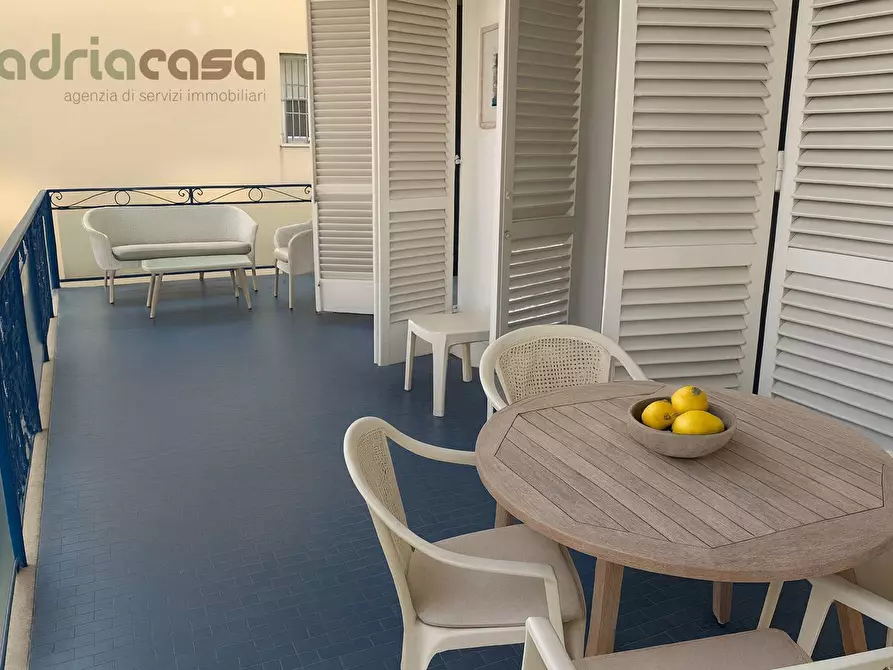 Immagine 3 di Appartamento in vendita  in Viale Dante Alighieri a Riccione
