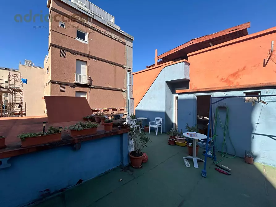 Immagine 4 di Locale commerciale in vendita  in Via Fiume a Cattolica