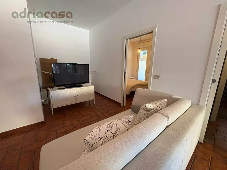 Immagine 3 di Appartamento in vendita  in Viale Ceccarini a Riccione