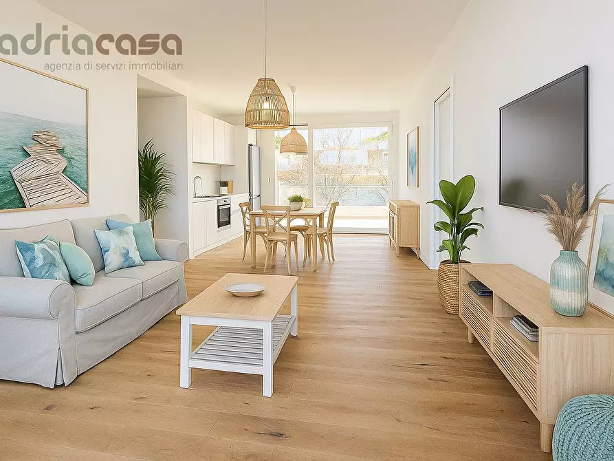 Immagine 3 di Appartamento in vendita  in Viale Emilia a Riccione