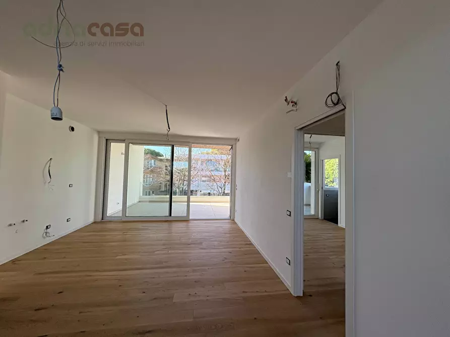 Immagine 9 di Appartamento in vendita  in Viale Emilia a Riccione