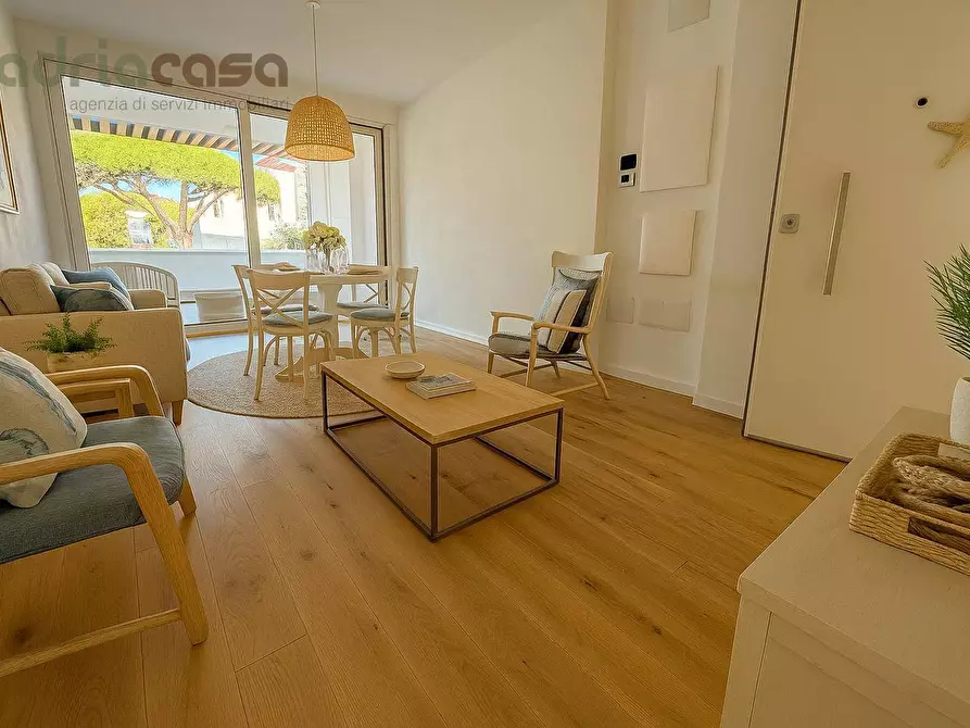 Immagine 3 di Appartamento in vendita  in Viale Emilia a Riccione