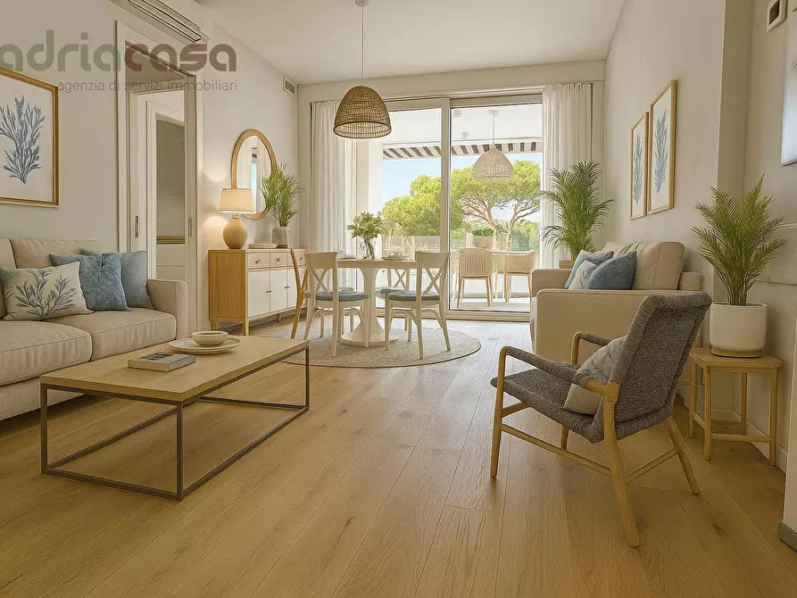 Immagine 1 di Appartamento in vendita  in Viale Emilia a Riccione