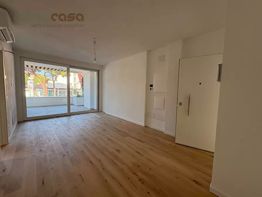 Immagine 6 di Appartamento in vendita  in Viale Emilia a Riccione