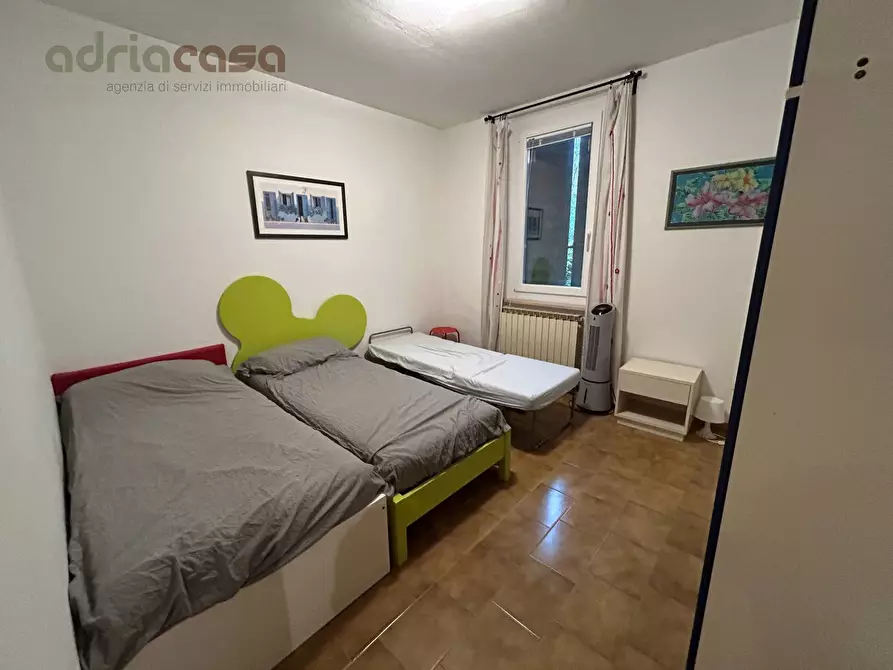 Immagine 13 di Appartamento in vendita  in Via Mancini a Cattolica