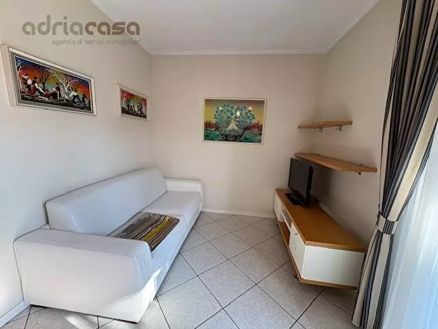 Immagine 5 di Appartamento in vendita  in Viale Trento Trieste a Riccione