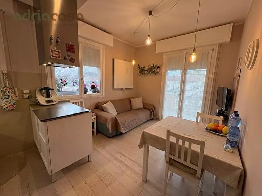 Immagine 2 di Appartamento in affitto  in Viale Finale Ligure a Riccione