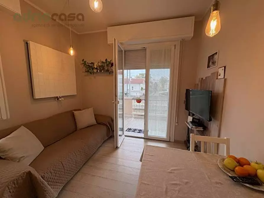 Immagine 6 di Appartamento in affitto  in Viale Finale Ligure a Riccione