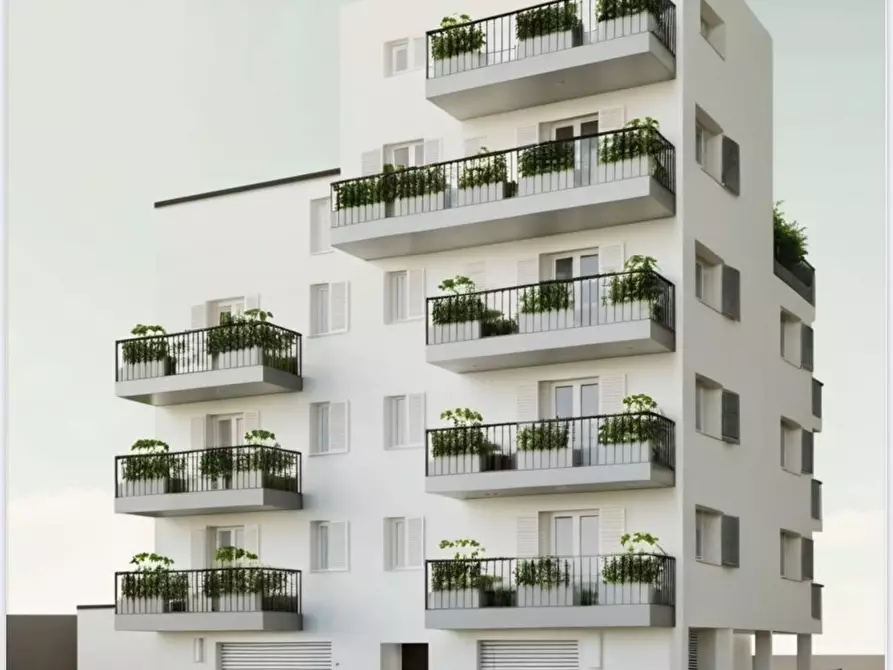 Immagine 1 di Appartamento in vendita  in Viale Regina Margherita a Rimini