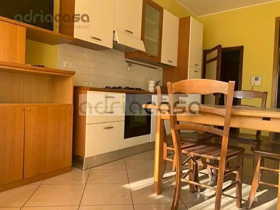 Immagine 3 di Appartamento in affitto  in Piazzale Azzarita a Riccione