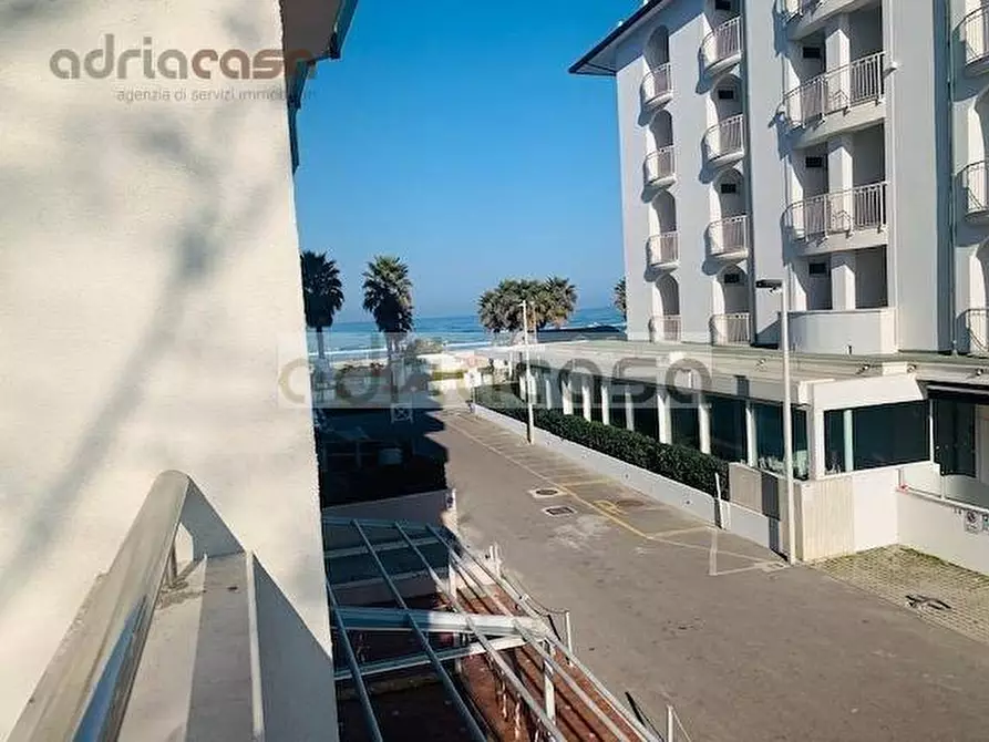 Immagine 6 di Appartamento in affitto  in Piazzale Azzarita a Riccione