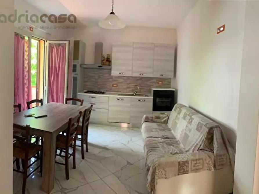 Immagine 6 di Appartamento in affitto  in Viale Tasso a Riccione
