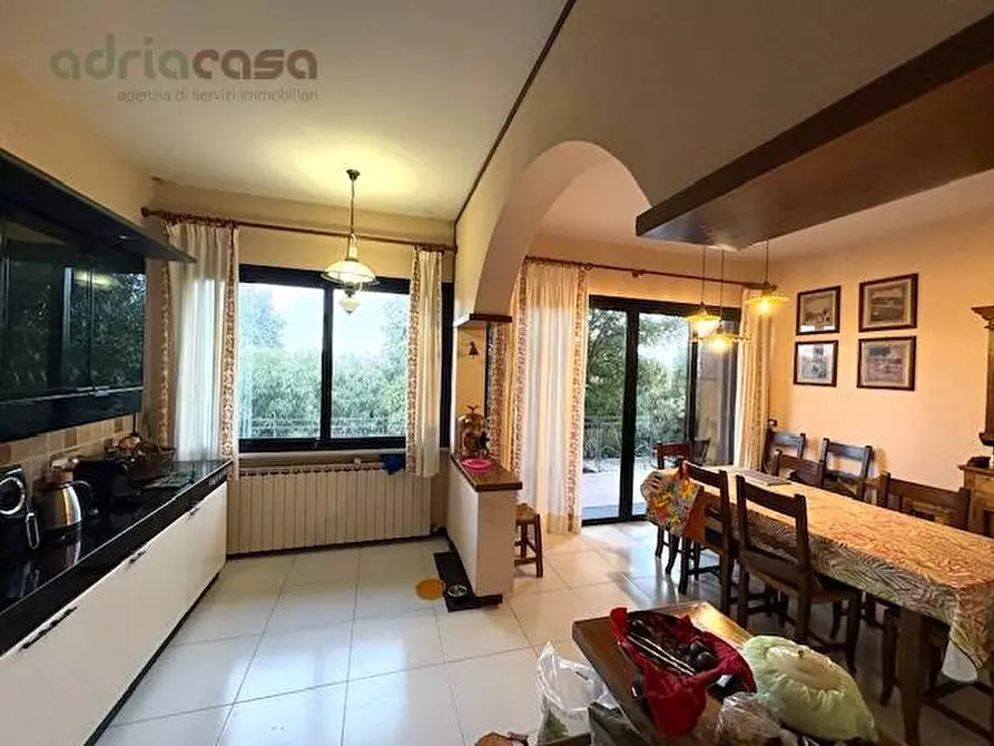 Immagine 9 di Villa in vendita  in Via Camilluccia a Misano Adriatico