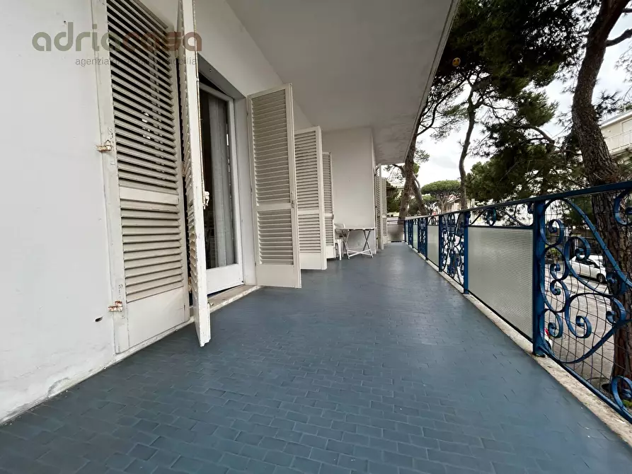 Immagine 5 di Appartamento in vendita  in Viale Dante Alighieri a Riccione